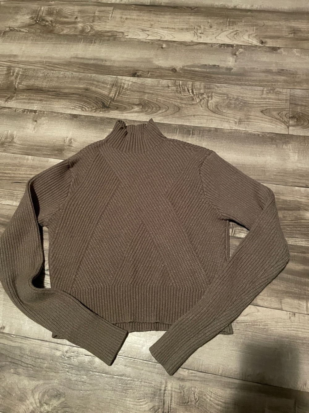 Cropped Mock neck Sweater